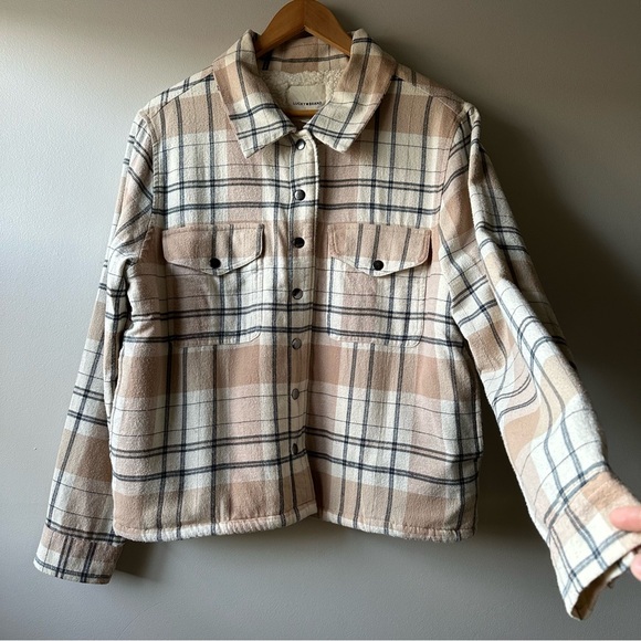 Lucky Brand Beige Plaid Fleece Lined Shacket  Snap Buttons Jacket Size L Nuetral - Picture 4 of 15